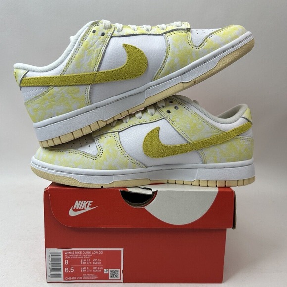 Nike Shoes Dunk Low WMNS OG “Yellow Strike” 2024 - Picture 3 of 5